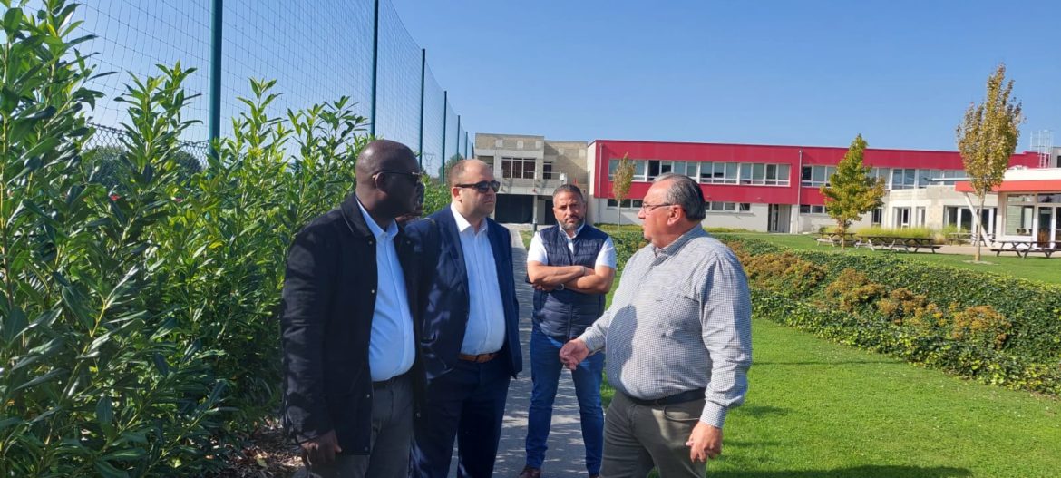 0406A615-714E-4E1A-B4F4-1F5C6B81847D